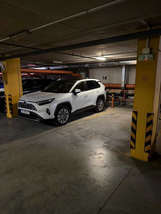 Дава се под наем Офис в Варна, Център - 83 кв.м за 1994.61 € - Снимка #11