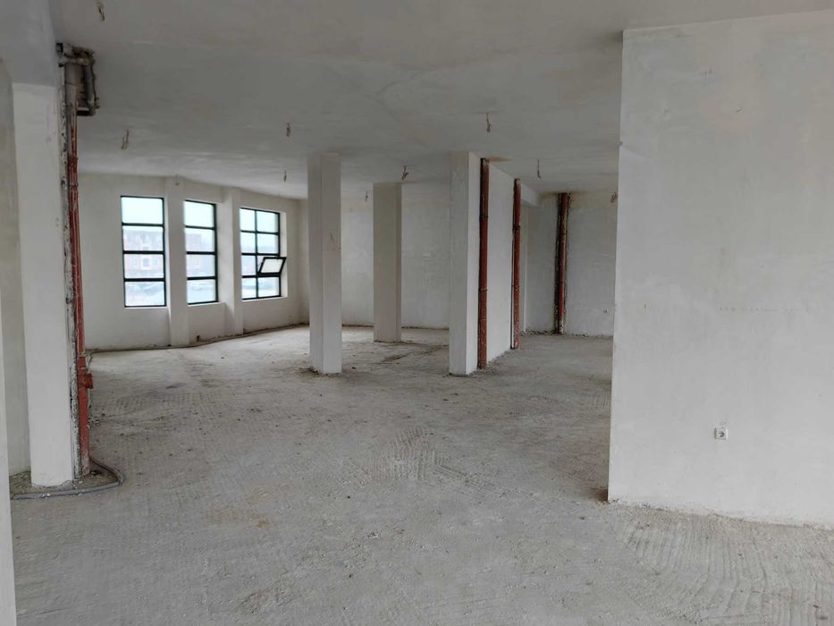 Ъглов бизнес имот магазин под наем на ул. Рая 6, Пловдив