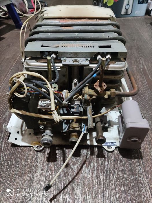 Газовая колонка Hubert