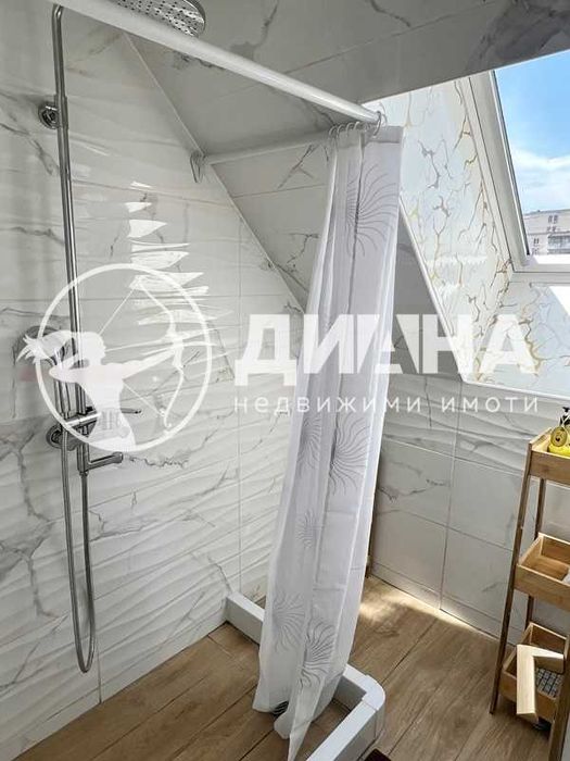 Продава се Тристаен апартамент в Пловдив, Център - 120 кв.м за 2709 €/кв.м - Снимка #16