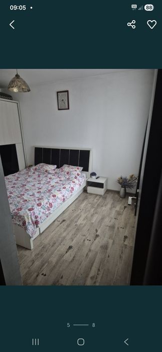 Proprietar vând Apartament 3 camere etaj 3 se vinde complect mobilat !