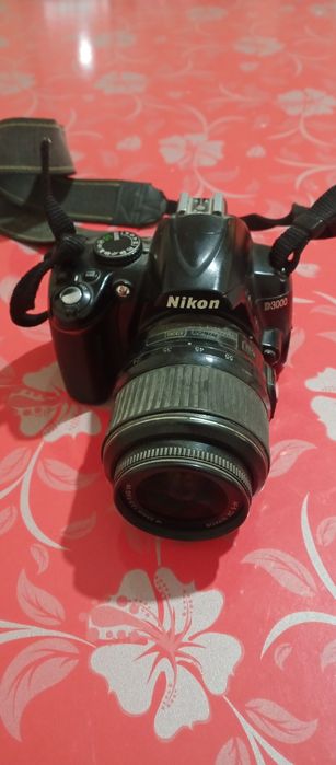 Nikon D 3000 foto kamera