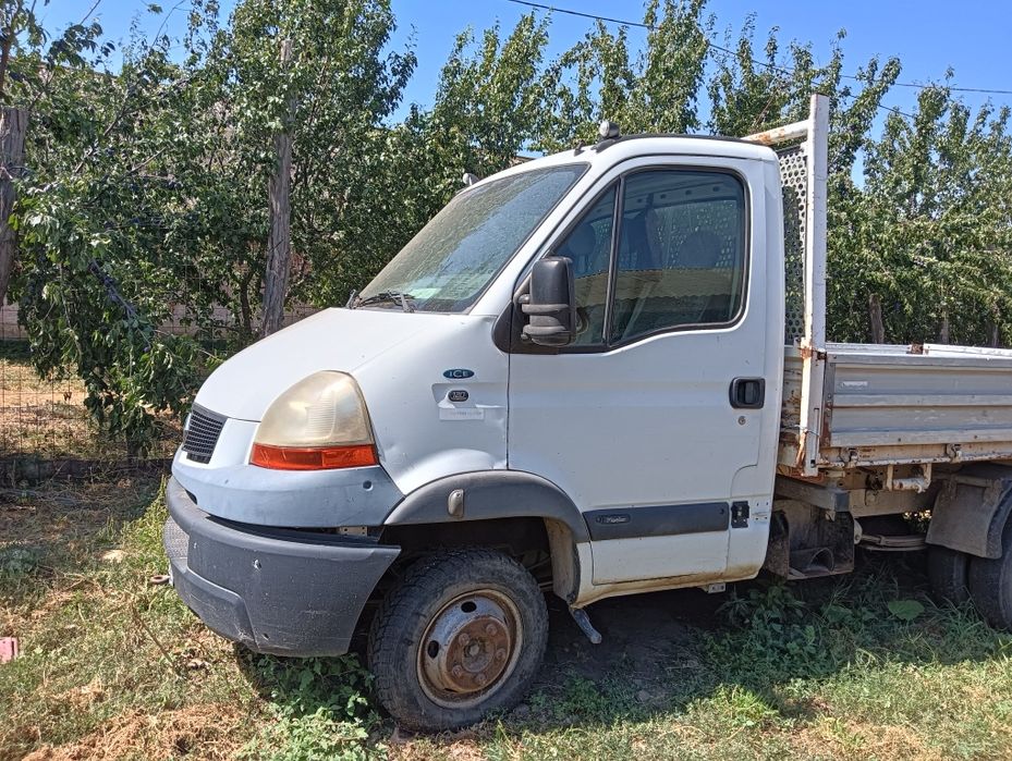 Vând Renault Masccot