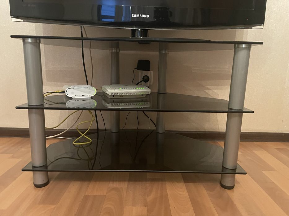 Подставка под телевизор