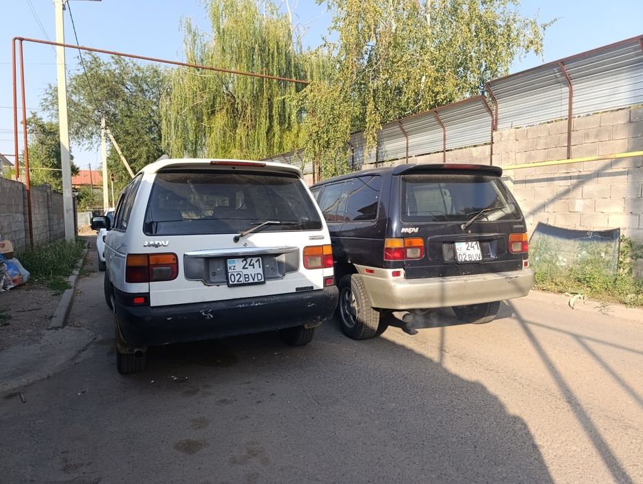 Продам Mazda mpv