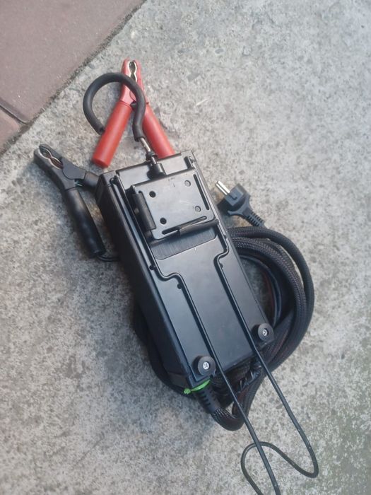 Redresor inteligent profesional wurth 12v/25A pentru  bateri auto inclusiv plumb- acid AGM .gel sau litiu pret 550 de lei