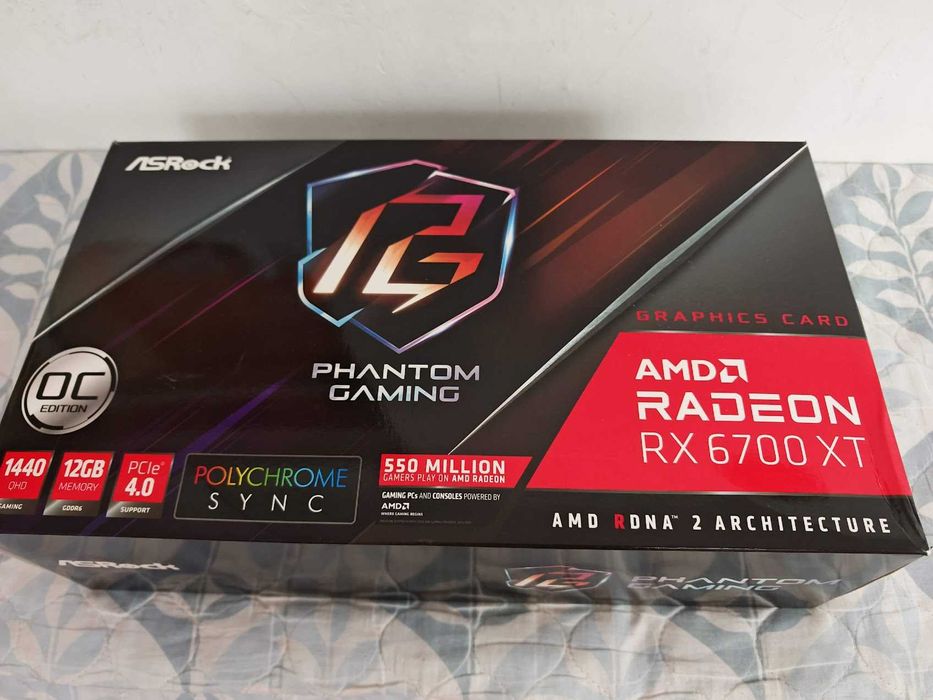 Placa video AMD Radeon RX 6700 XT
