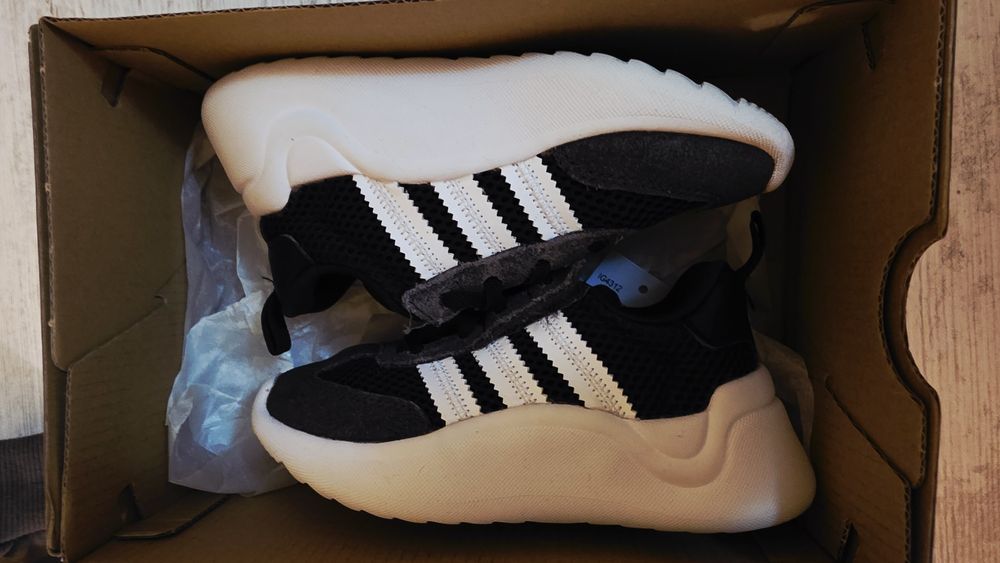 Adidas impecabili 25