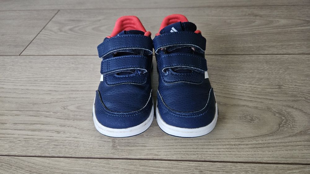 Детски маратонки adidas сини като нови
