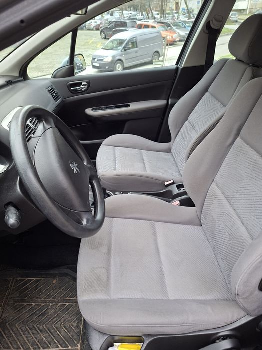 Пежо 307 1.4HDI  2004