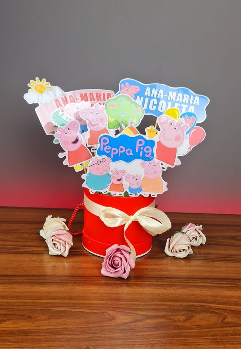 Toppere de pus pe tort cu Peppa Pig