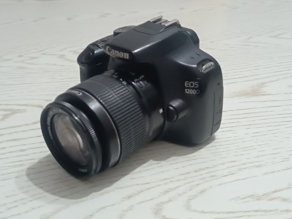 Canon EOS 1200D sotiladi