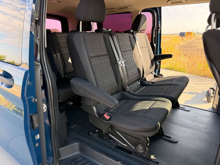 Mercedes Vito Tourer 114 cdi lung an 2014, 8 locuri, usi pe ambele parti