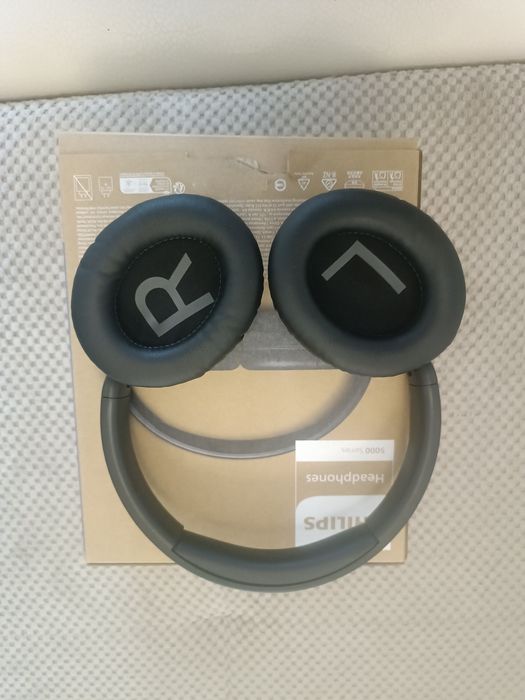 Philips Bluetooth слушалки