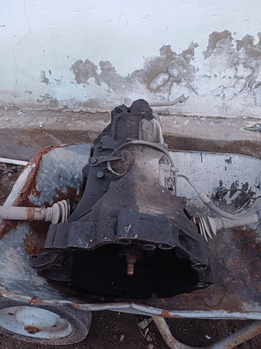 Продаётся коробка передач 5 ступка на audi 80