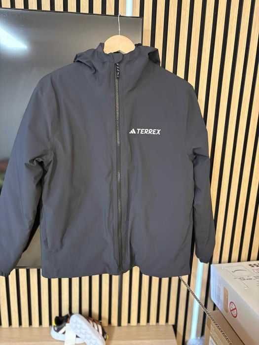 Geaca Terrex impermeabila Marimea M