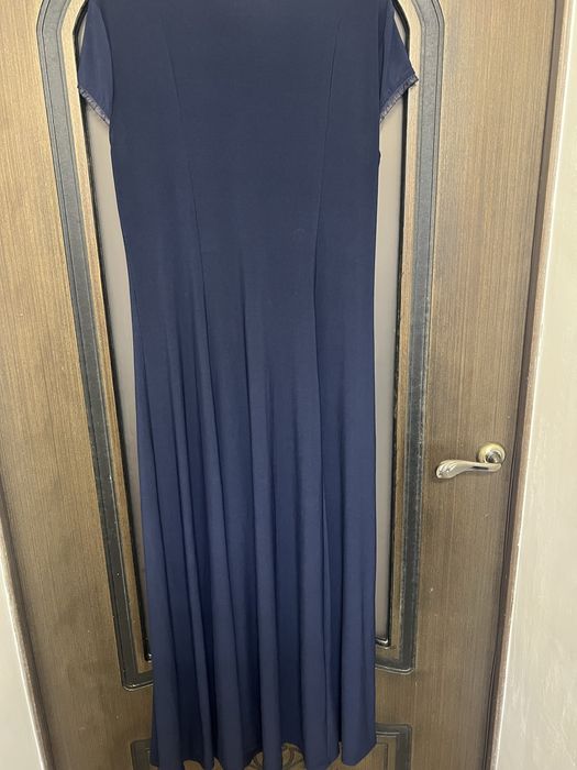 Продам платья за 8000 тг