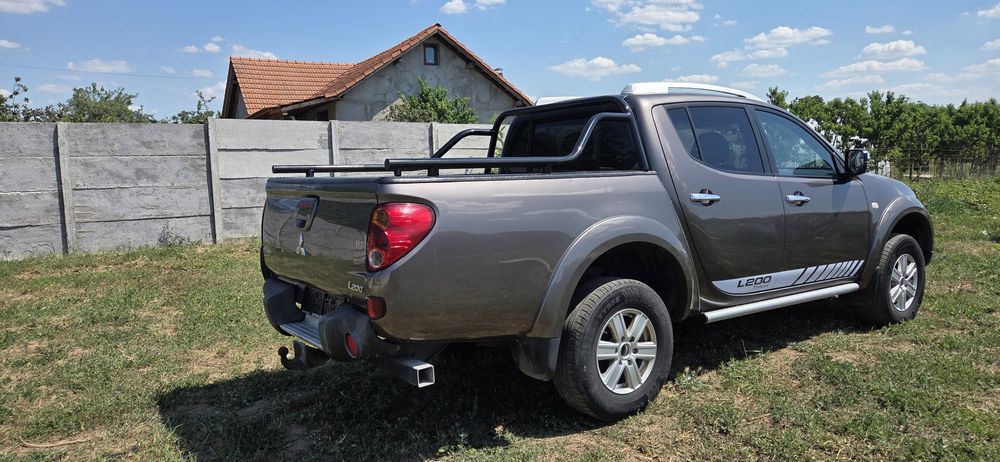 Mitsubishi L 200 4x4 climatronic