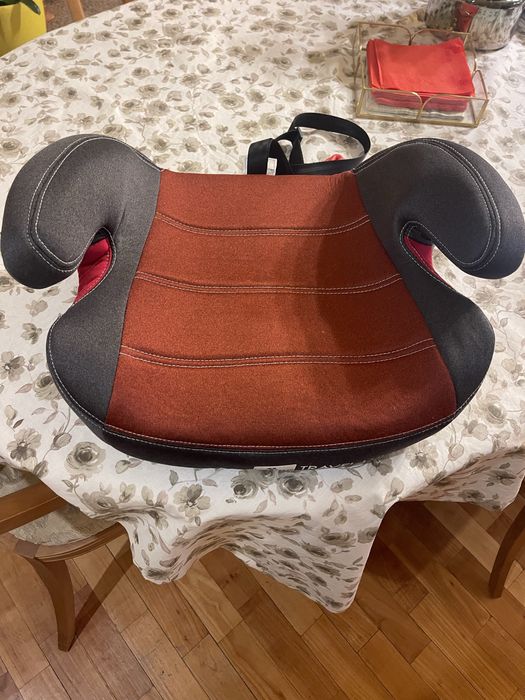 Детско столче за кола