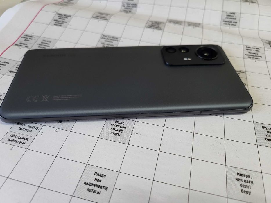 Xiaomi Mi 12 pro 12/256 в оригинале!