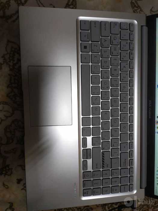 ASUS Vivobook i5-13