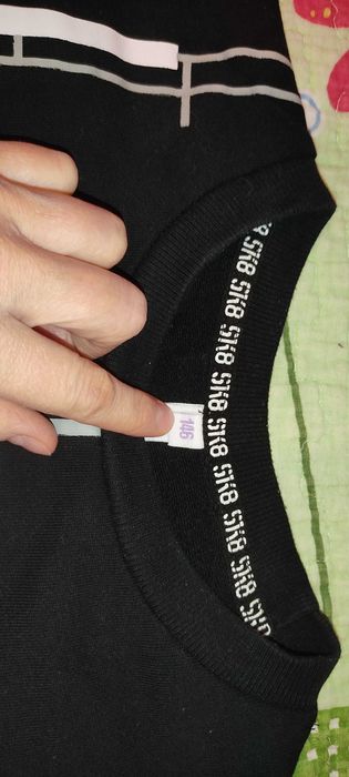 Продаю демисезонные  кофты, на мальчика.Недорого