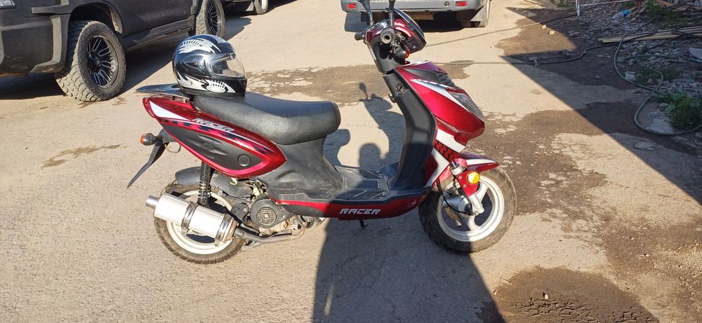 Продам/обменяю скутер Racer