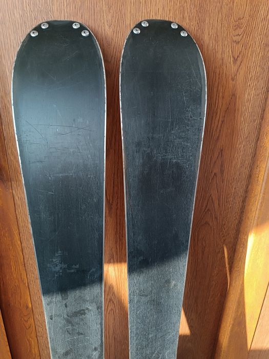 Skiuri Atomic Nomad 164