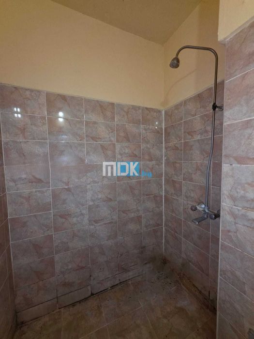 Голям 3-стаен среден етаж Въстанически