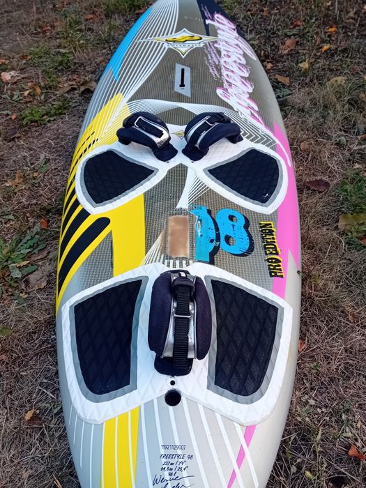 Уиндсърф сърф дъска  surf JP freestyle 98 литра,мачта 3.70 RRD,гик,пл