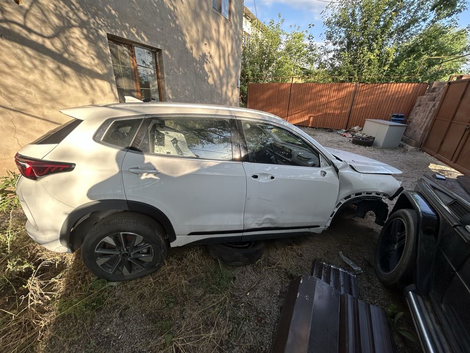 Exeed lx 2023 битый