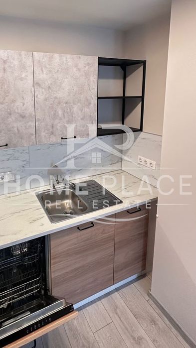 Дава се под наем Двустаен апартамент в Варна, ХЕИ - 55 кв.м за 548.25 € - Снимка #1