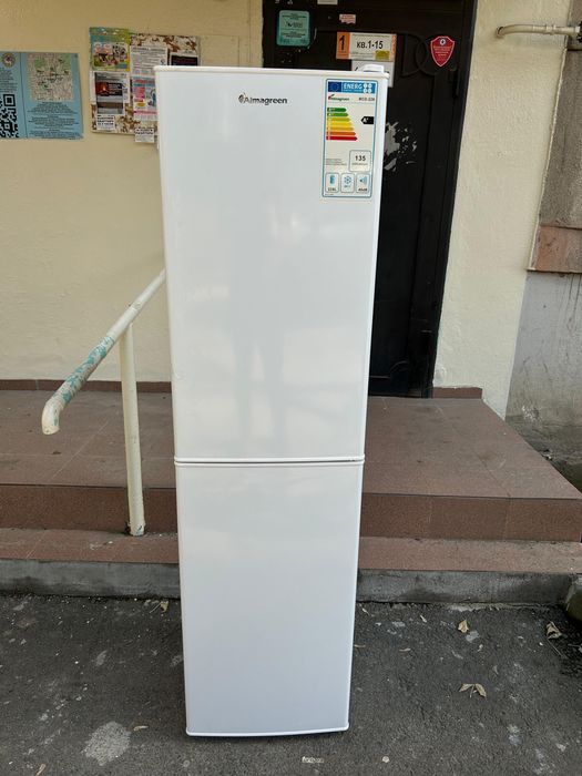 Продам холодильник