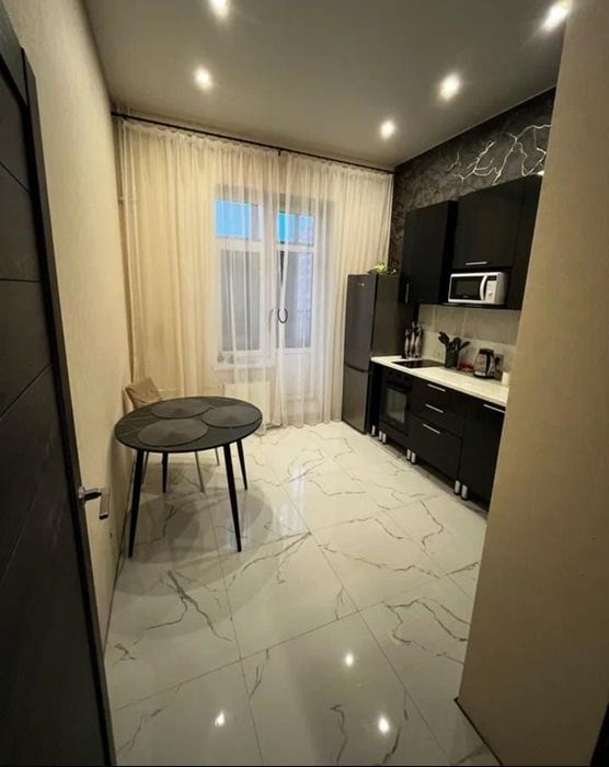 Сдам квартиру Экспо Плаза