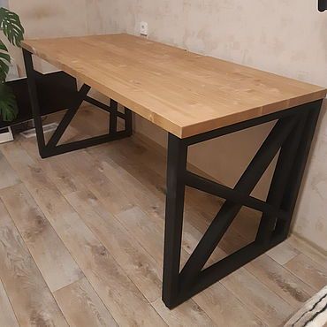 Стол лофт металлический