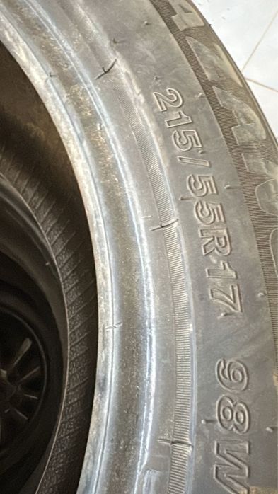 215/55/17 продам шины