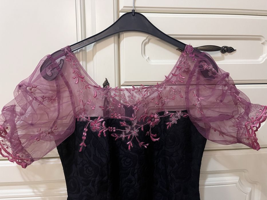 Rochie de ocazie lucrata la comanda, manual