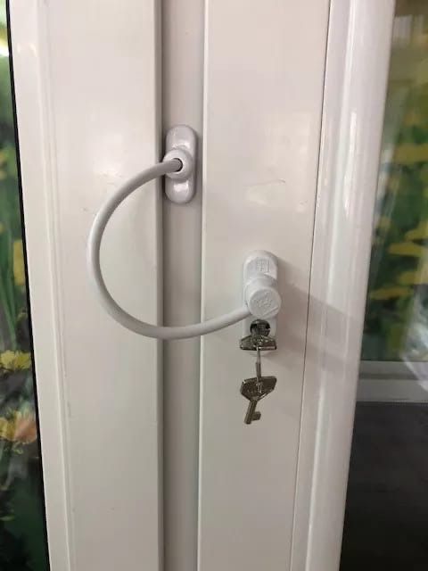 Ремонт окон и москитные сетки