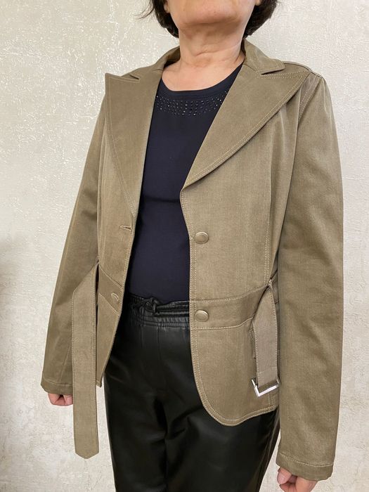 Женская одежда  Ветровка куртка