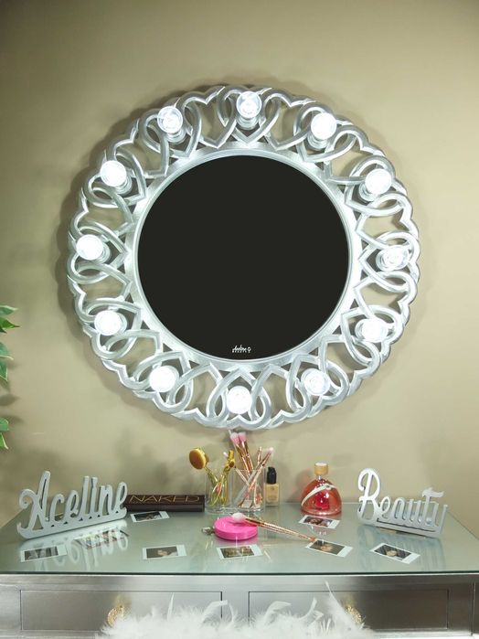 Oglinda Hollywood rotunda cu leduri, rama lemn masiv baroc cristal