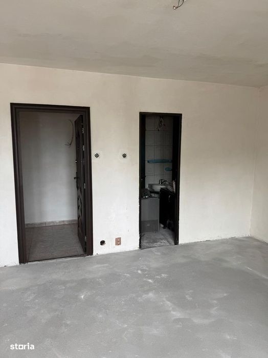 cv 215 Luminisului Spatiu comercial sau locuinta