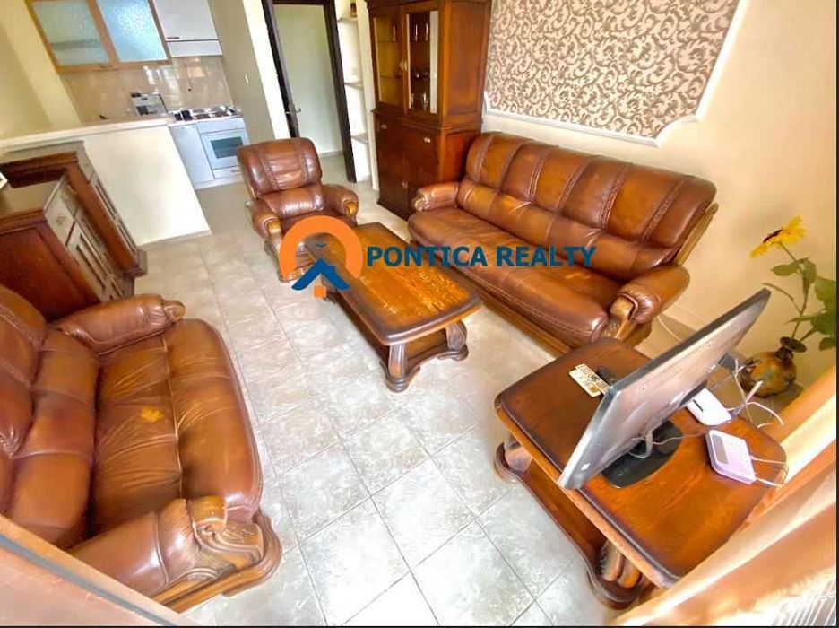 Двустаен на първа линия с гледка море в Свети Влас