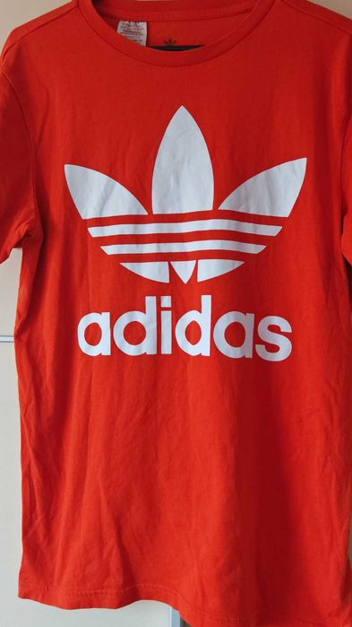 Vând tricou sport Adidas