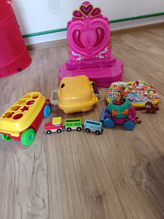 Set Jucării și jucării interactive