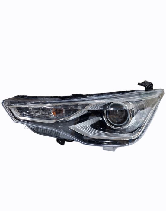 Передние фары на Changan Alsvin