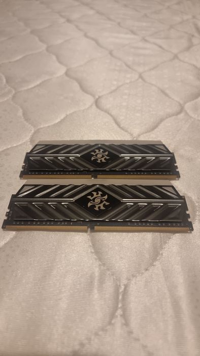 Оперативная память ddr4 2x8 gb