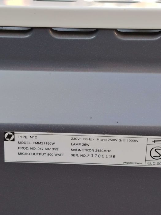Cuptor cu microunde Electrolux , 20 L , 1000 W, Grill, Alb