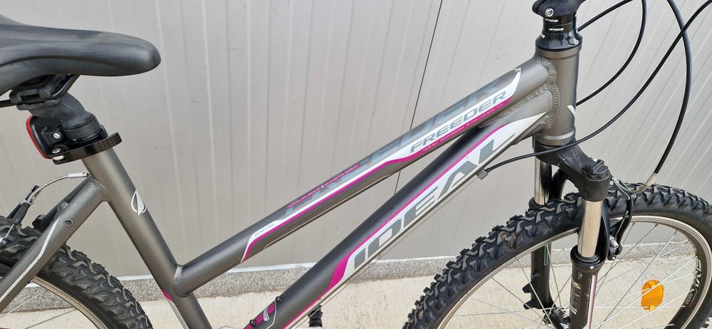 Алуминиев дамски велосипед IDEAL колело 26"