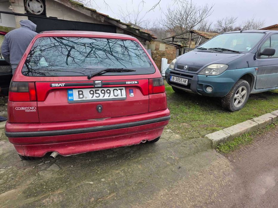 Продавам кола seat ibiza