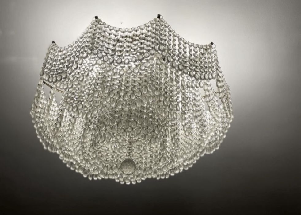 Продам люстру для зала